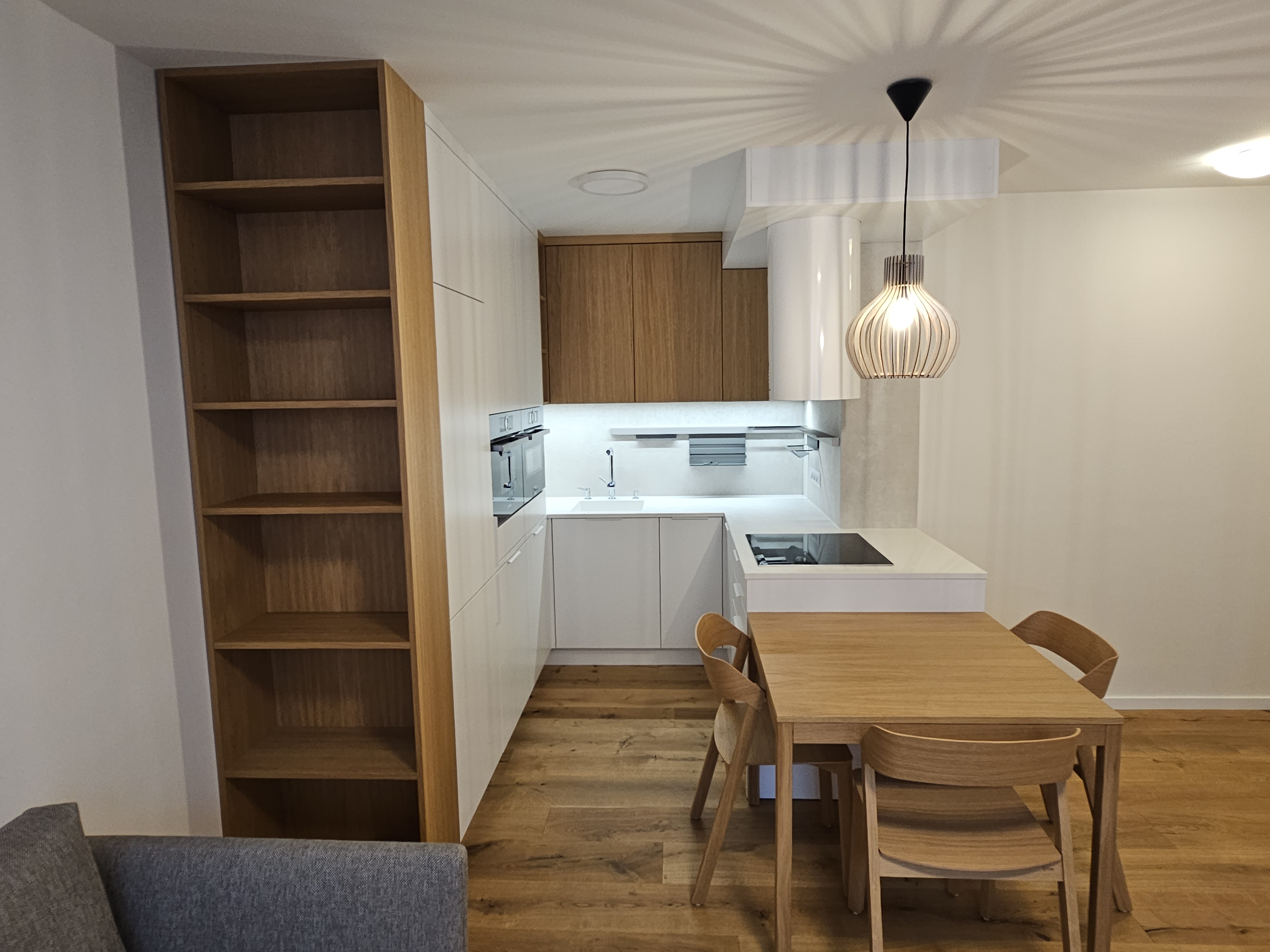 Návrh moderního interiéru kuchyně